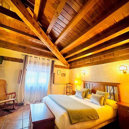 Posada Real De Carreteros Casarejos Εξωτερικό φωτογραφία