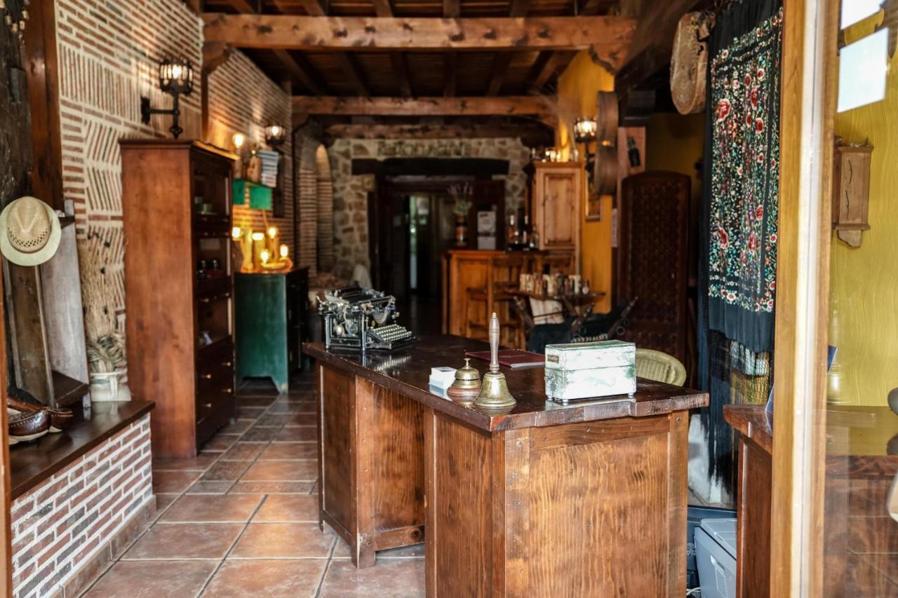 Posada Real De Carreteros Casarejos Εξωτερικό φωτογραφία
