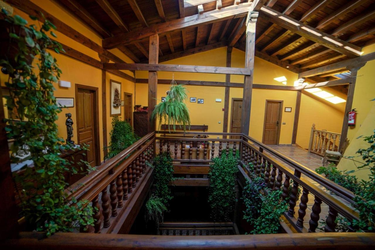 Posada Real De Carreteros Casarejos Εξωτερικό φωτογραφία