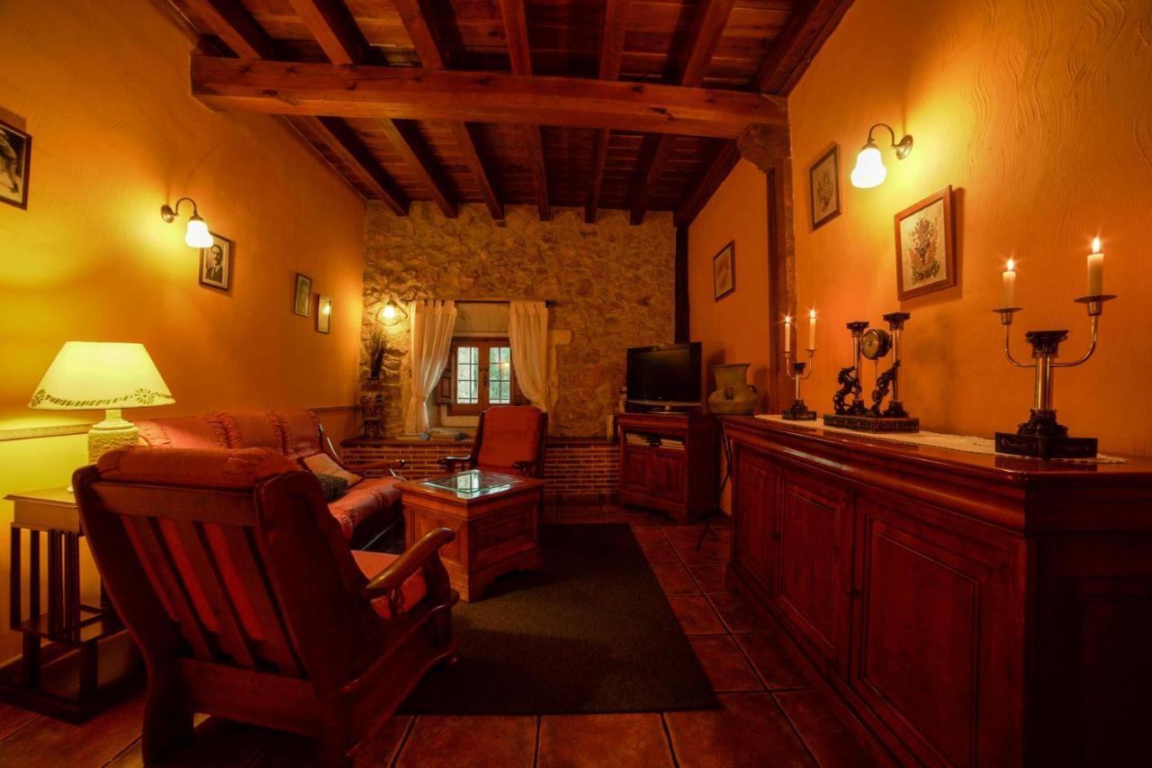 Posada Real De Carreteros Casarejos Εξωτερικό φωτογραφία