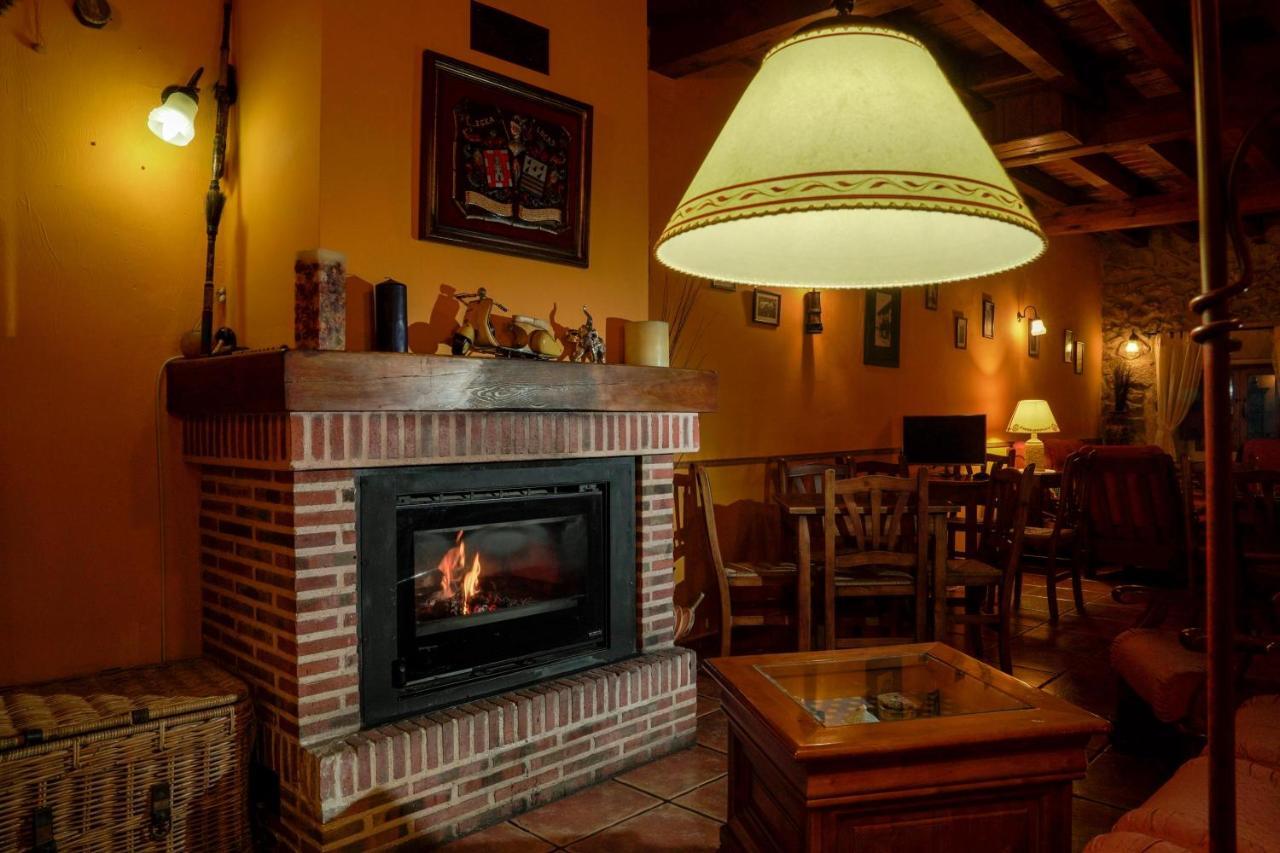 Posada Real De Carreteros Casarejos Εξωτερικό φωτογραφία