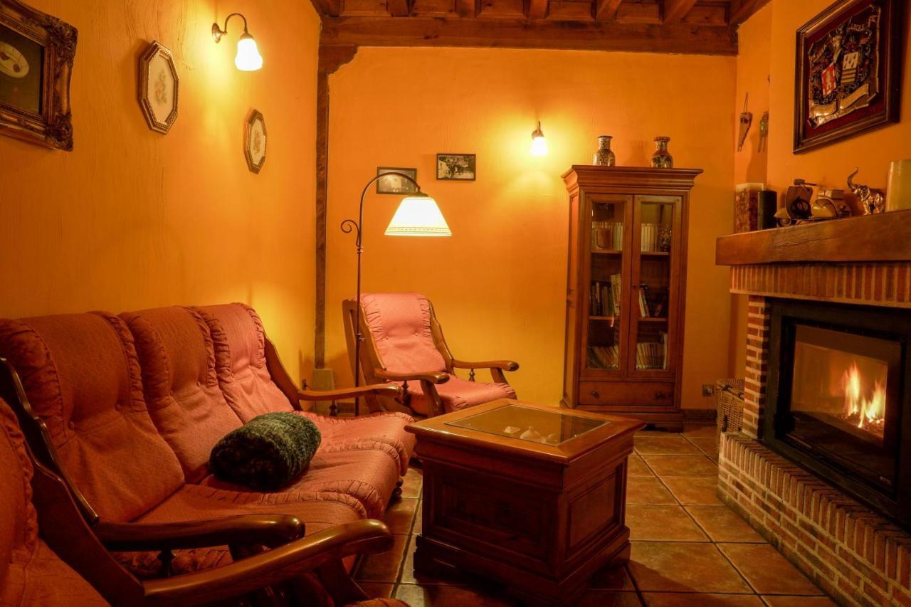 Posada Real De Carreteros Casarejos Εξωτερικό φωτογραφία